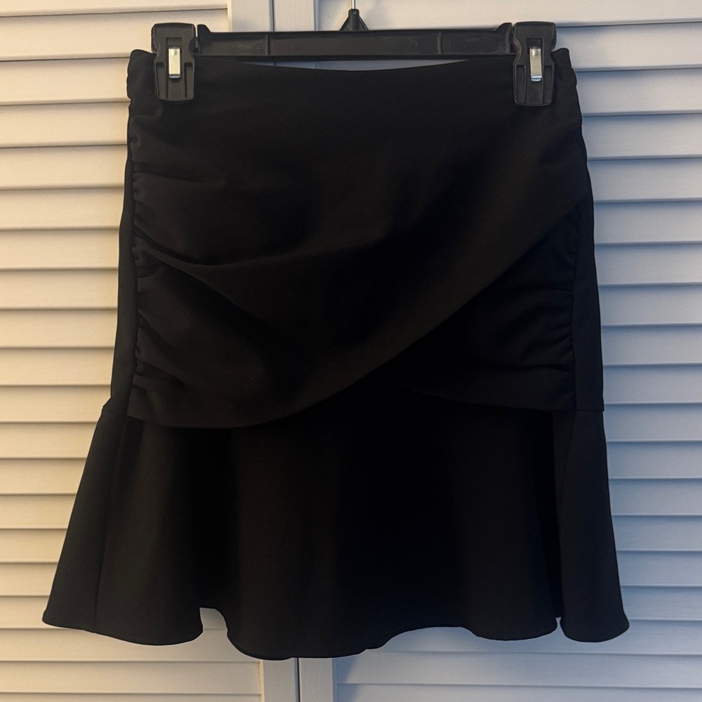 Club Monaco Black Women's Skirt with Faux Wrap and Ruffle Hem Detail- 00